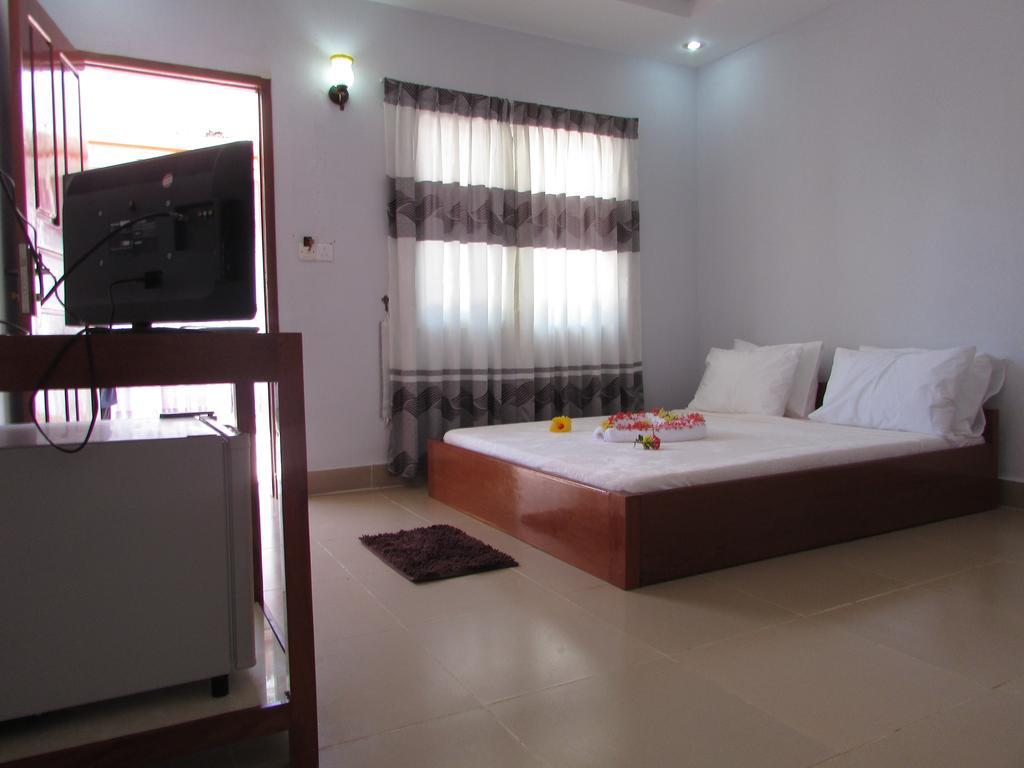 סיהאנוקוויל Manita Anna Guesthouse Jullyanna Before מראה חיצוני תמונה