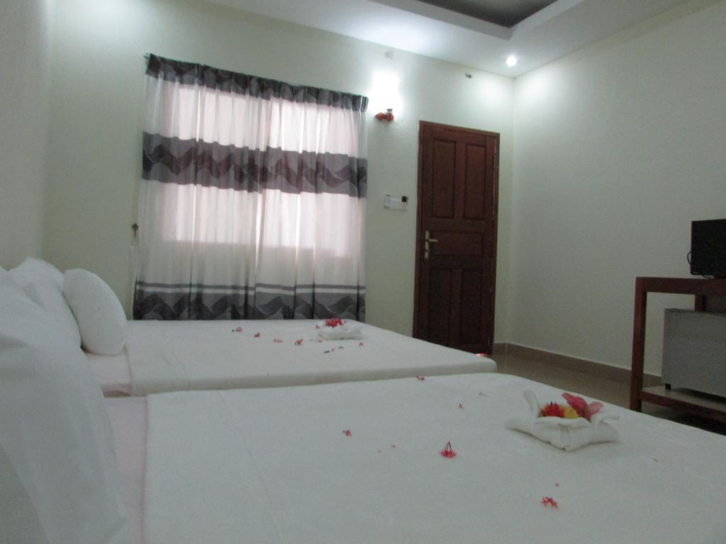 סיהאנוקוויל Manita Anna Guesthouse Jullyanna Before מראה חיצוני תמונה
