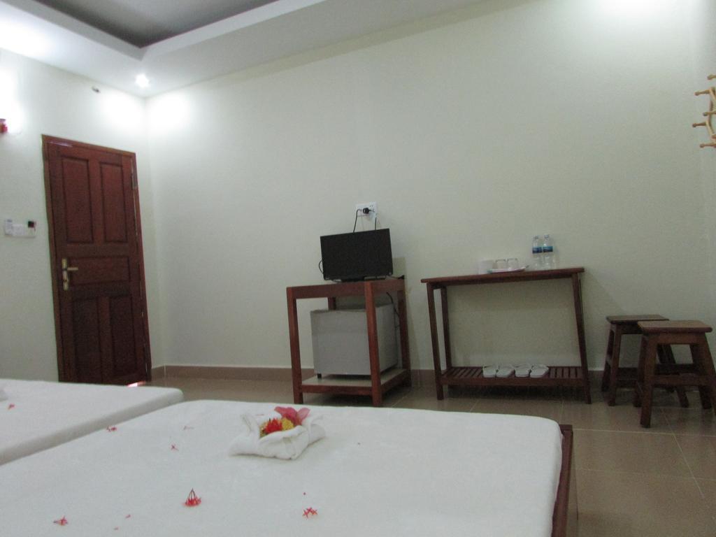 סיהאנוקוויל Manita Anna Guesthouse Jullyanna Before מראה חיצוני תמונה