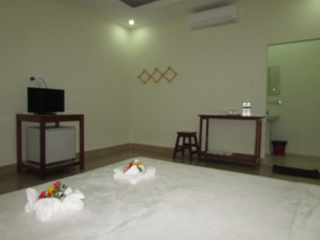 סיהאנוקוויל Manita Anna Guesthouse Jullyanna Before מראה חיצוני תמונה