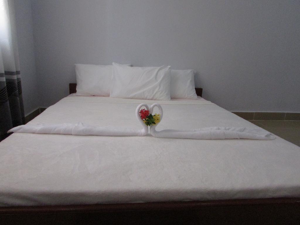סיהאנוקוויל Manita Anna Guesthouse Jullyanna Before מראה חיצוני תמונה