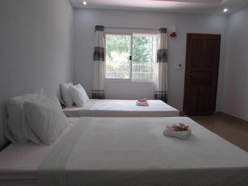 סיהאנוקוויל Manita Anna Guesthouse Jullyanna Before מראה חיצוני תמונה