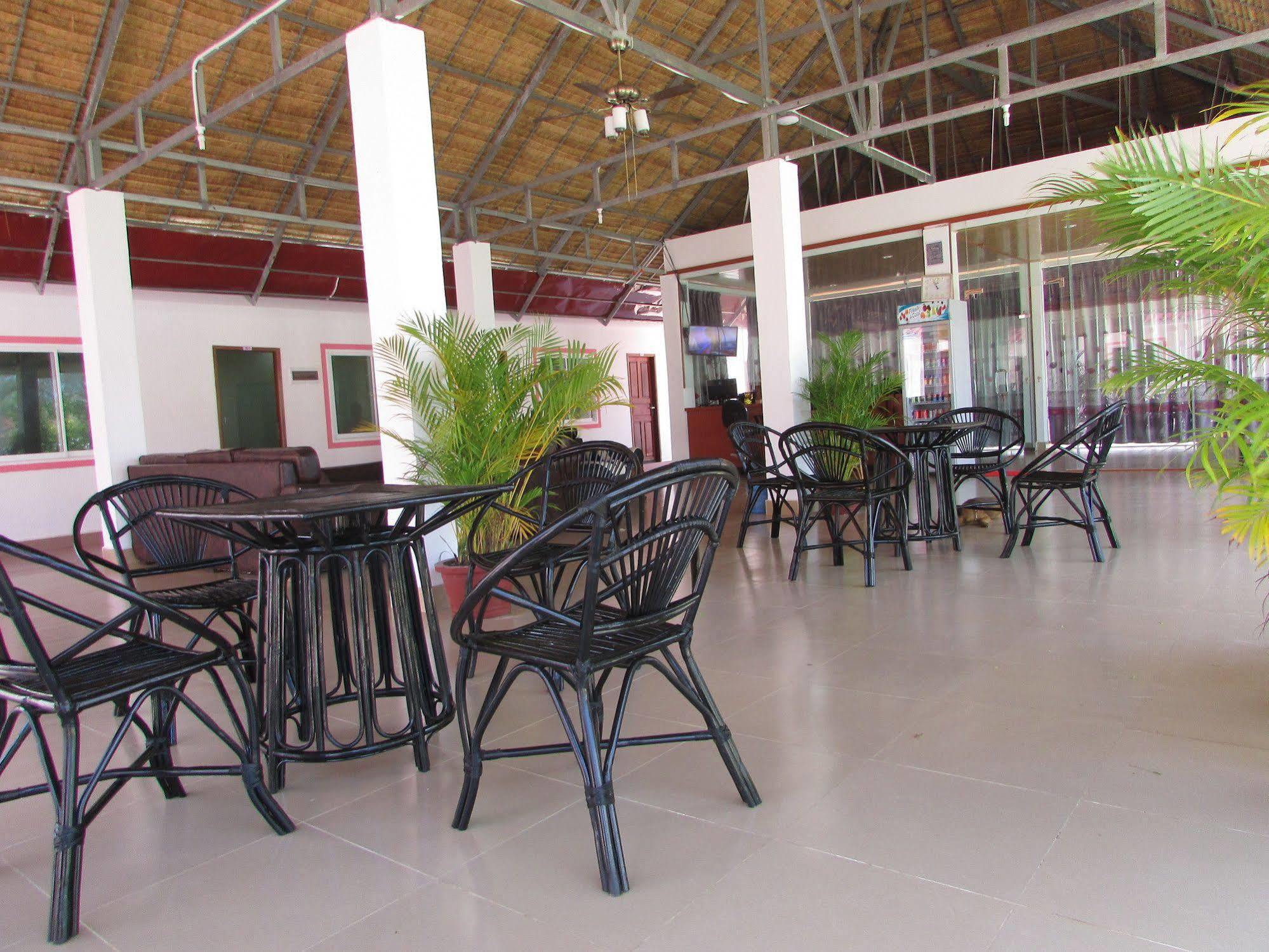 סיהאנוקוויל Manita Anna Guesthouse Jullyanna Before מראה חיצוני תמונה