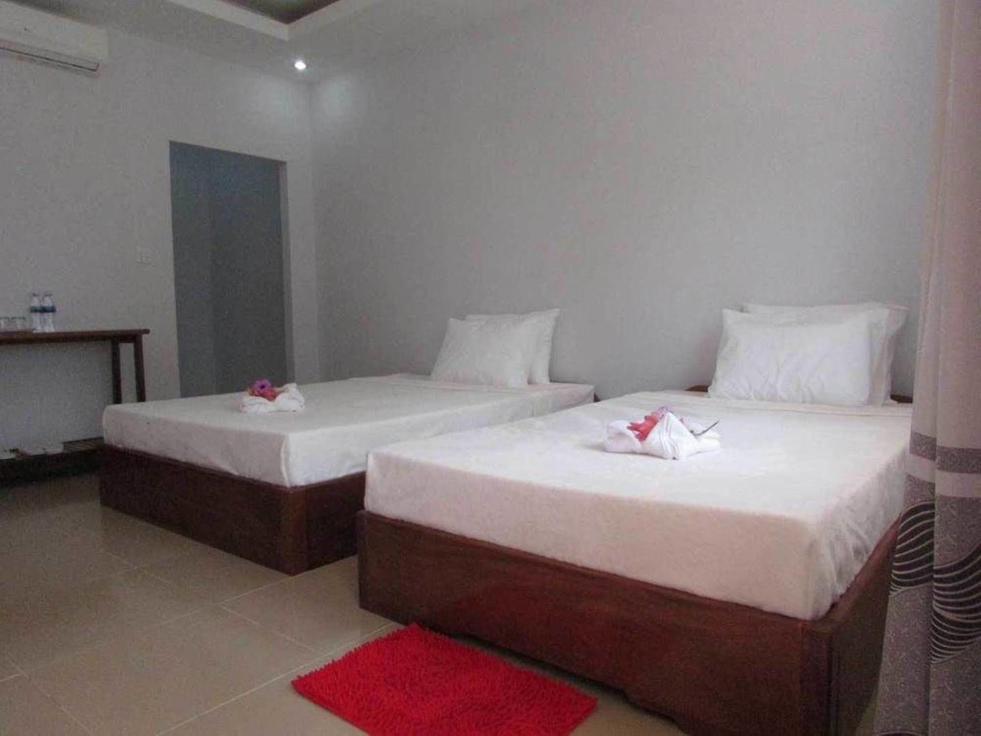 סיהאנוקוויל Manita Anna Guesthouse Jullyanna Before מראה חיצוני תמונה