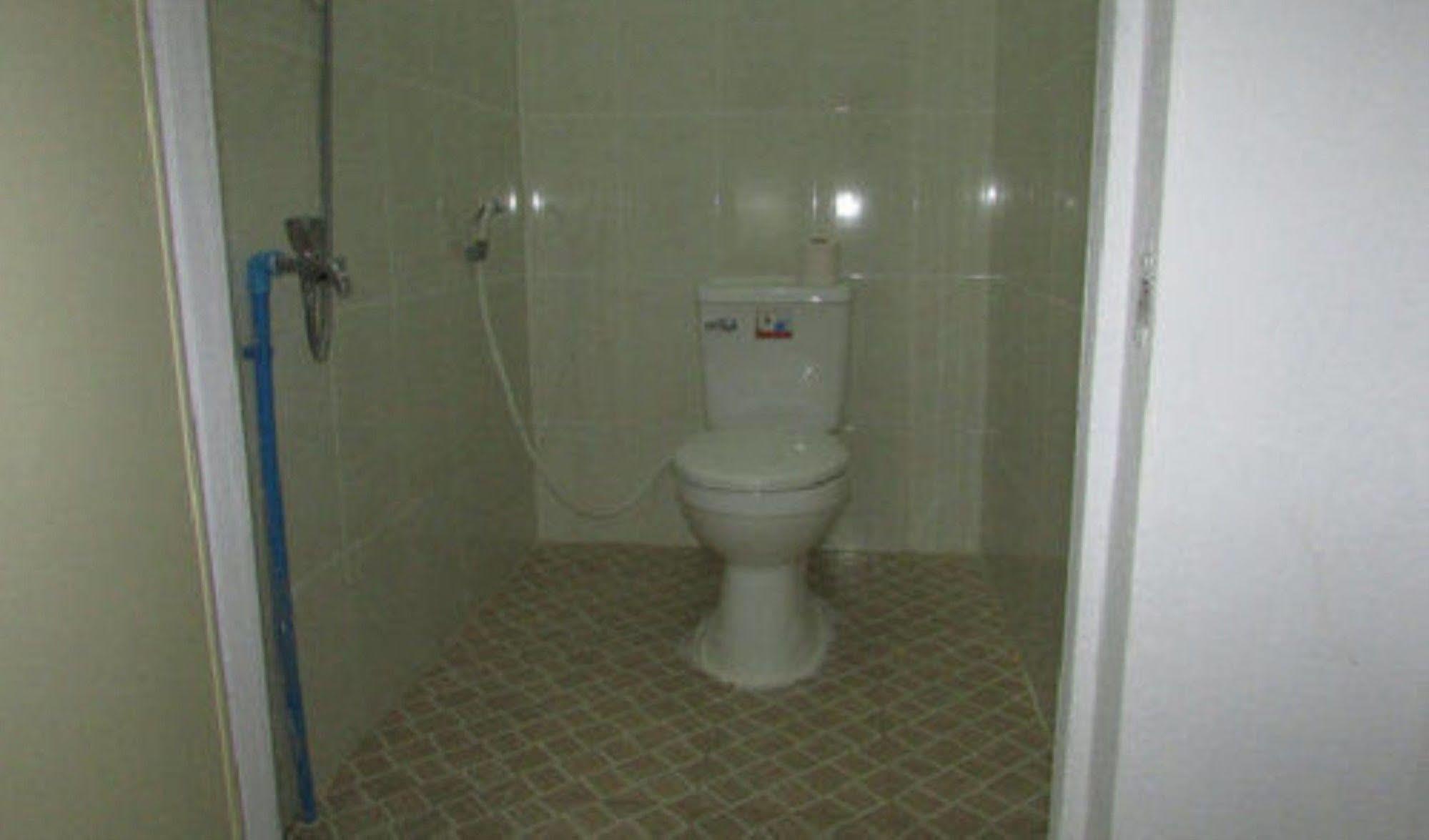 סיהאנוקוויל Manita Anna Guesthouse Jullyanna Before מראה חיצוני תמונה