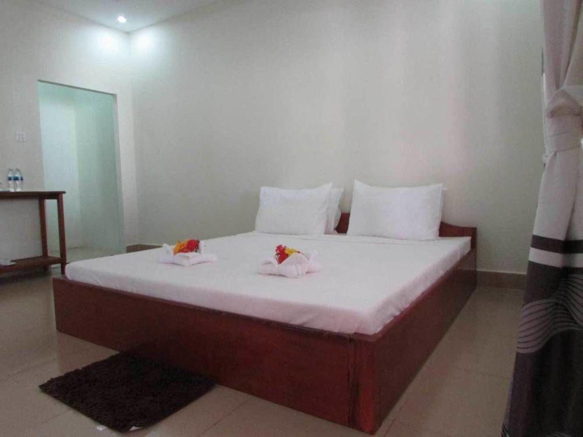 סיהאנוקוויל Manita Anna Guesthouse Jullyanna Before מראה חיצוני תמונה