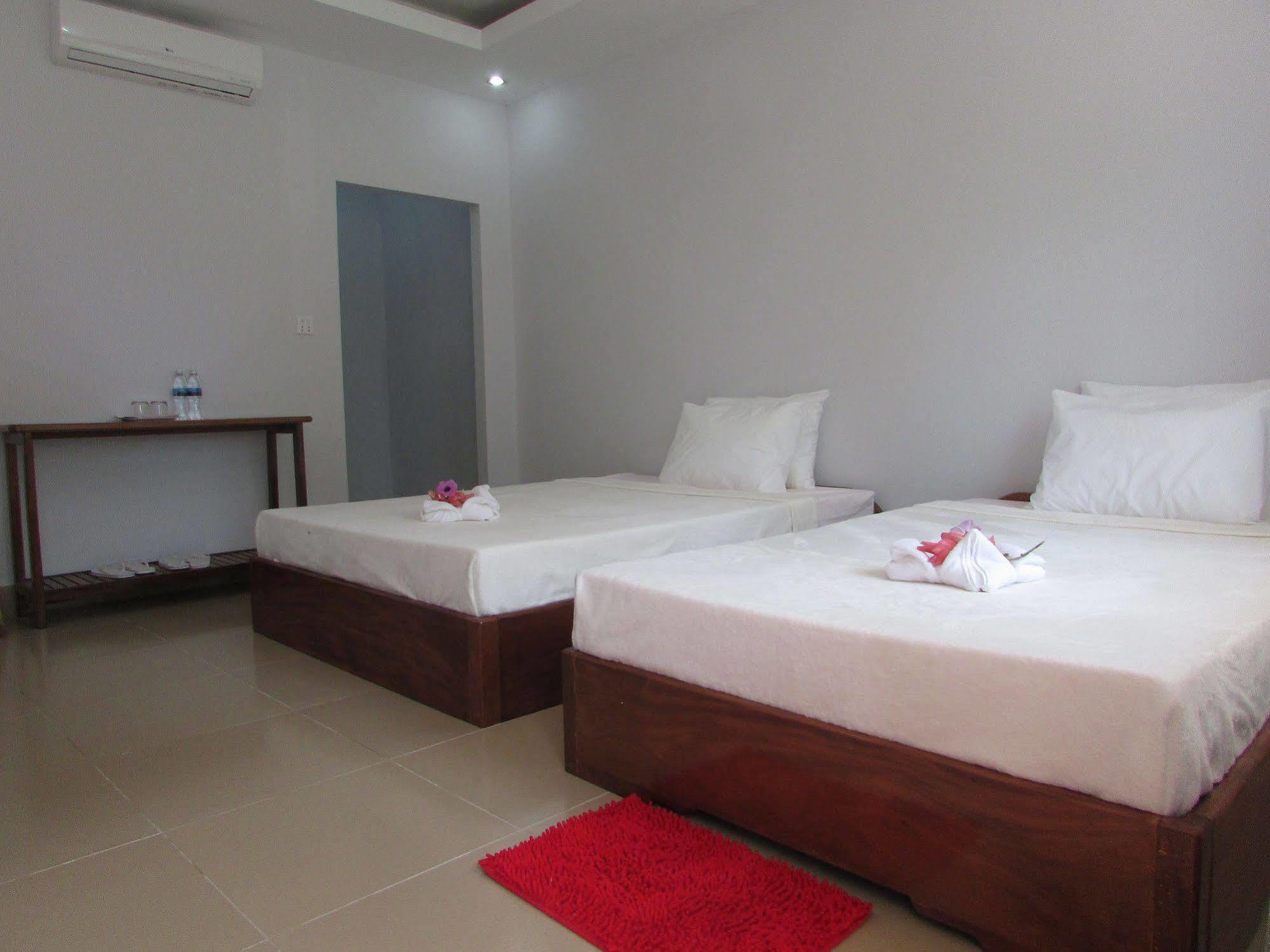 סיהאנוקוויל Manita Anna Guesthouse Jullyanna Before מראה חיצוני תמונה