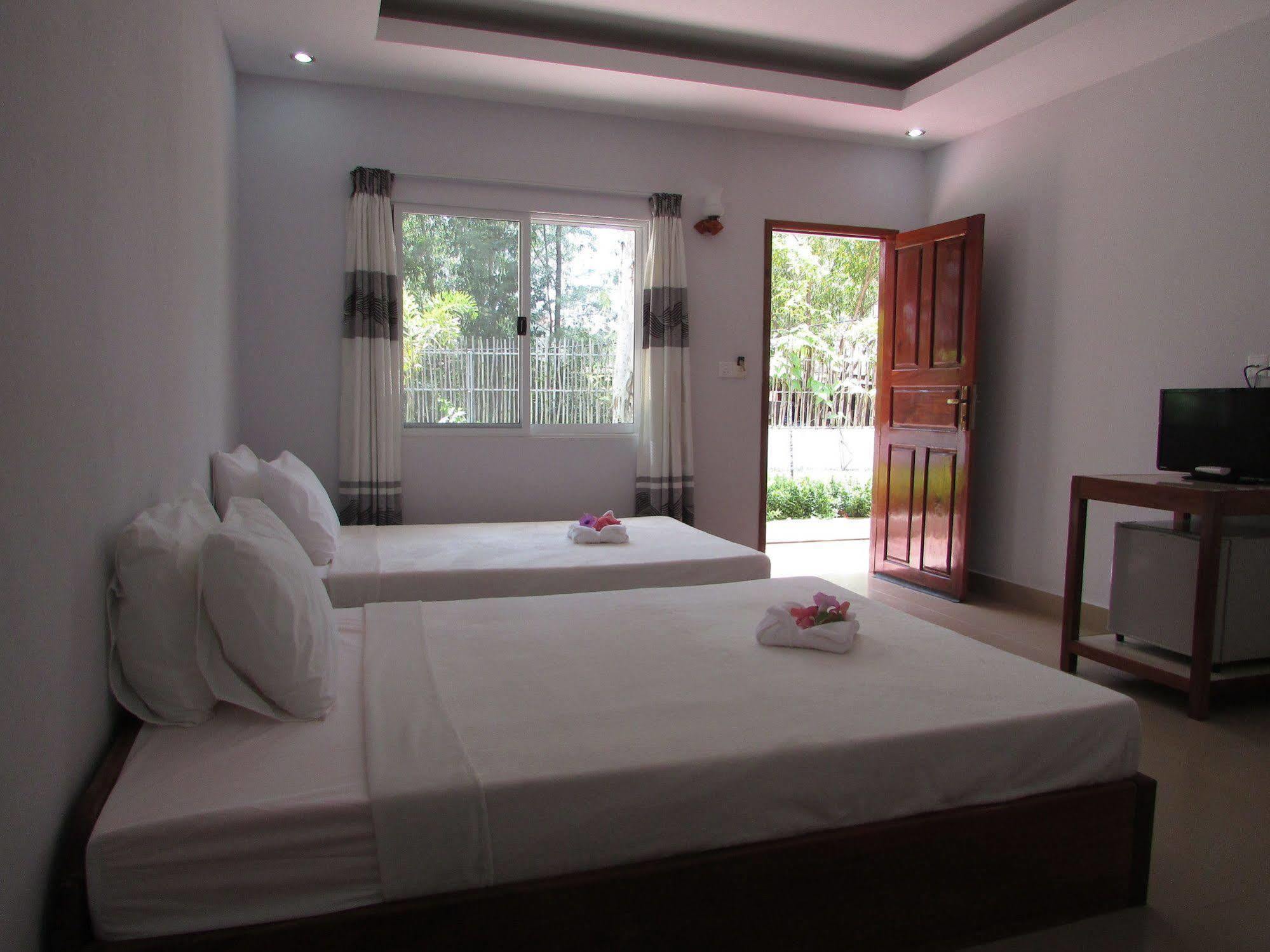 סיהאנוקוויל Manita Anna Guesthouse Jullyanna Before מראה חיצוני תמונה