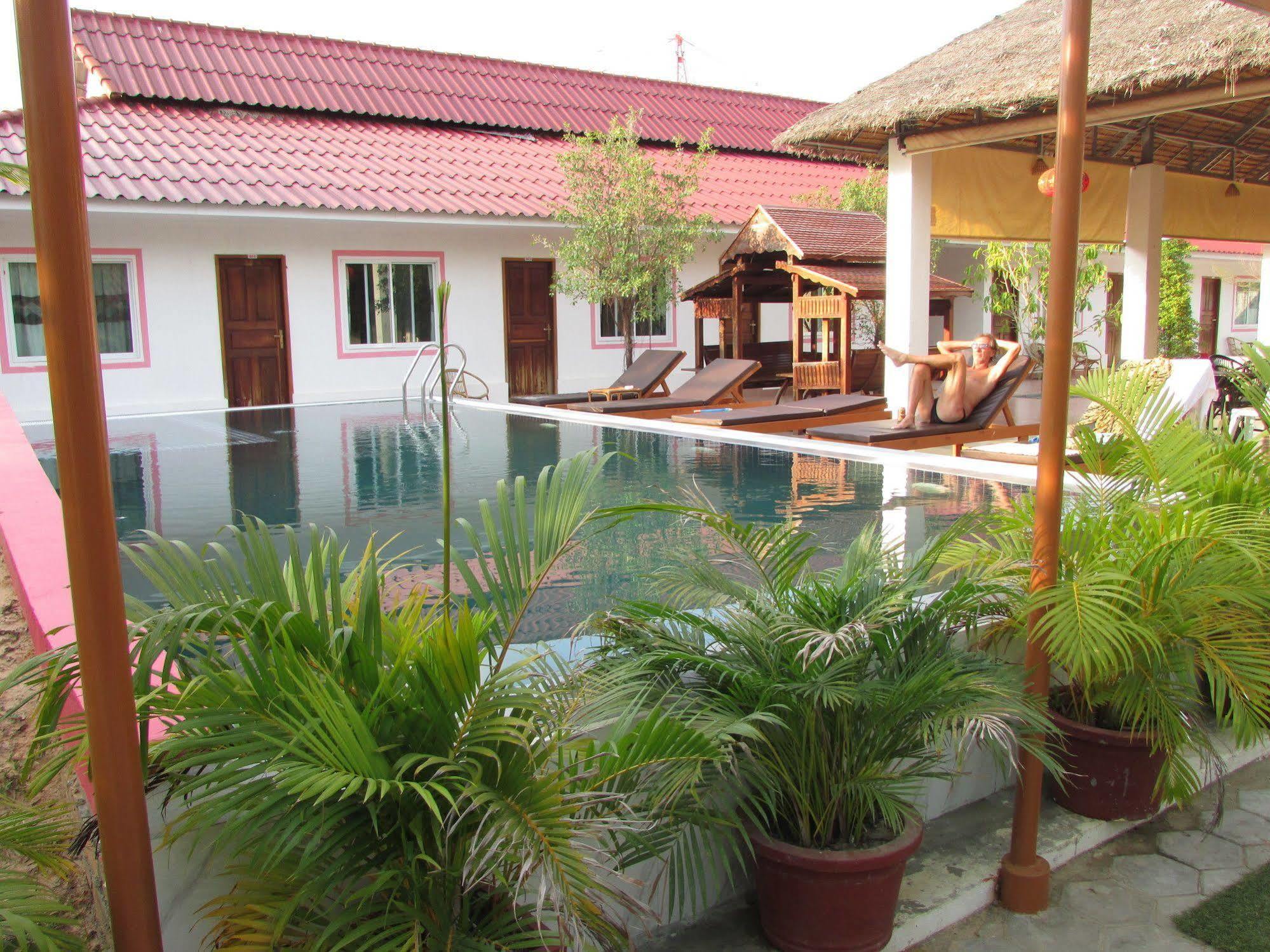 סיהאנוקוויל Manita Anna Guesthouse Jullyanna Before מראה חיצוני תמונה