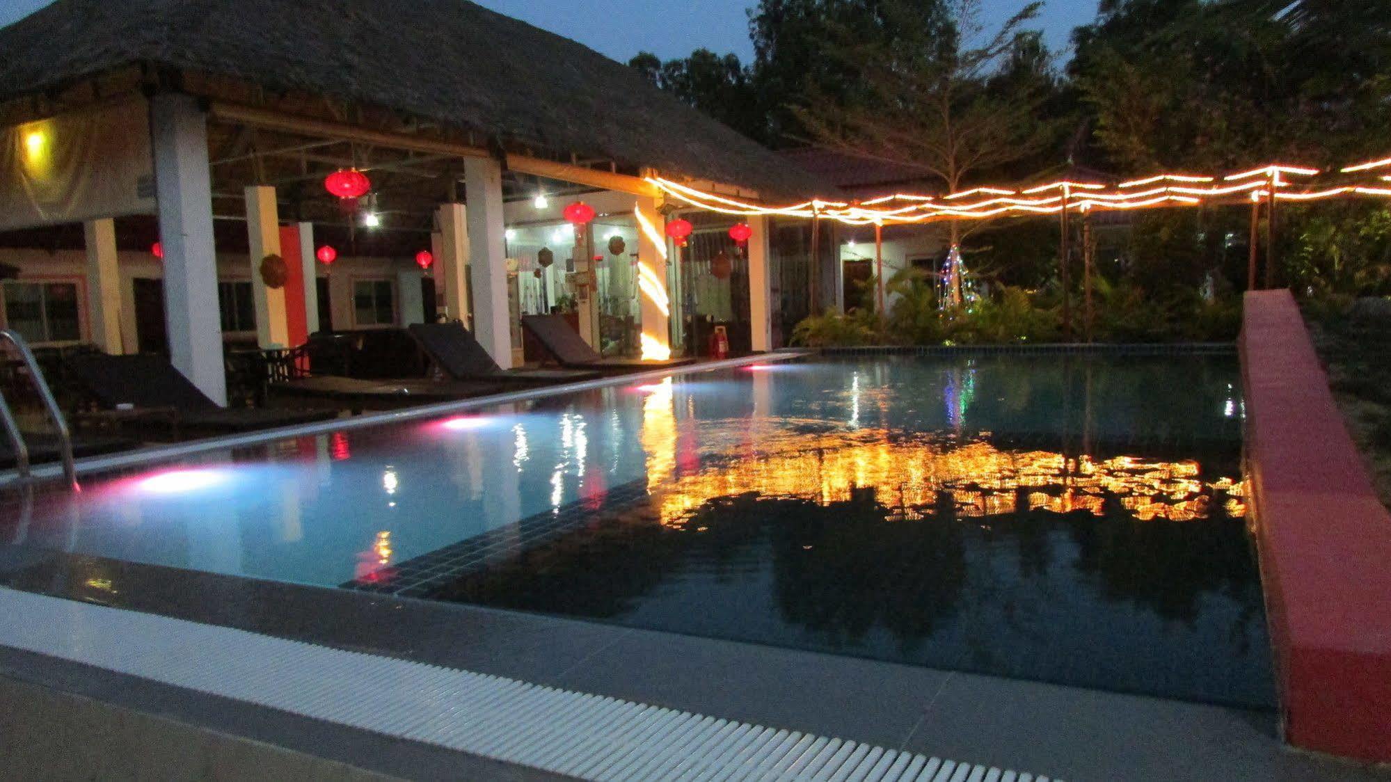 סיהאנוקוויל Manita Anna Guesthouse Jullyanna Before מראה חיצוני תמונה